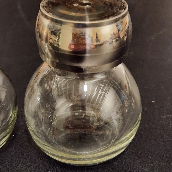 Glass Orbit Style Salt and Pepper Shakers - Picture 3 of 6
